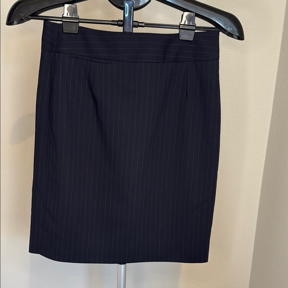 Elegant Navy Blue Pinstripe Pencil Skirt